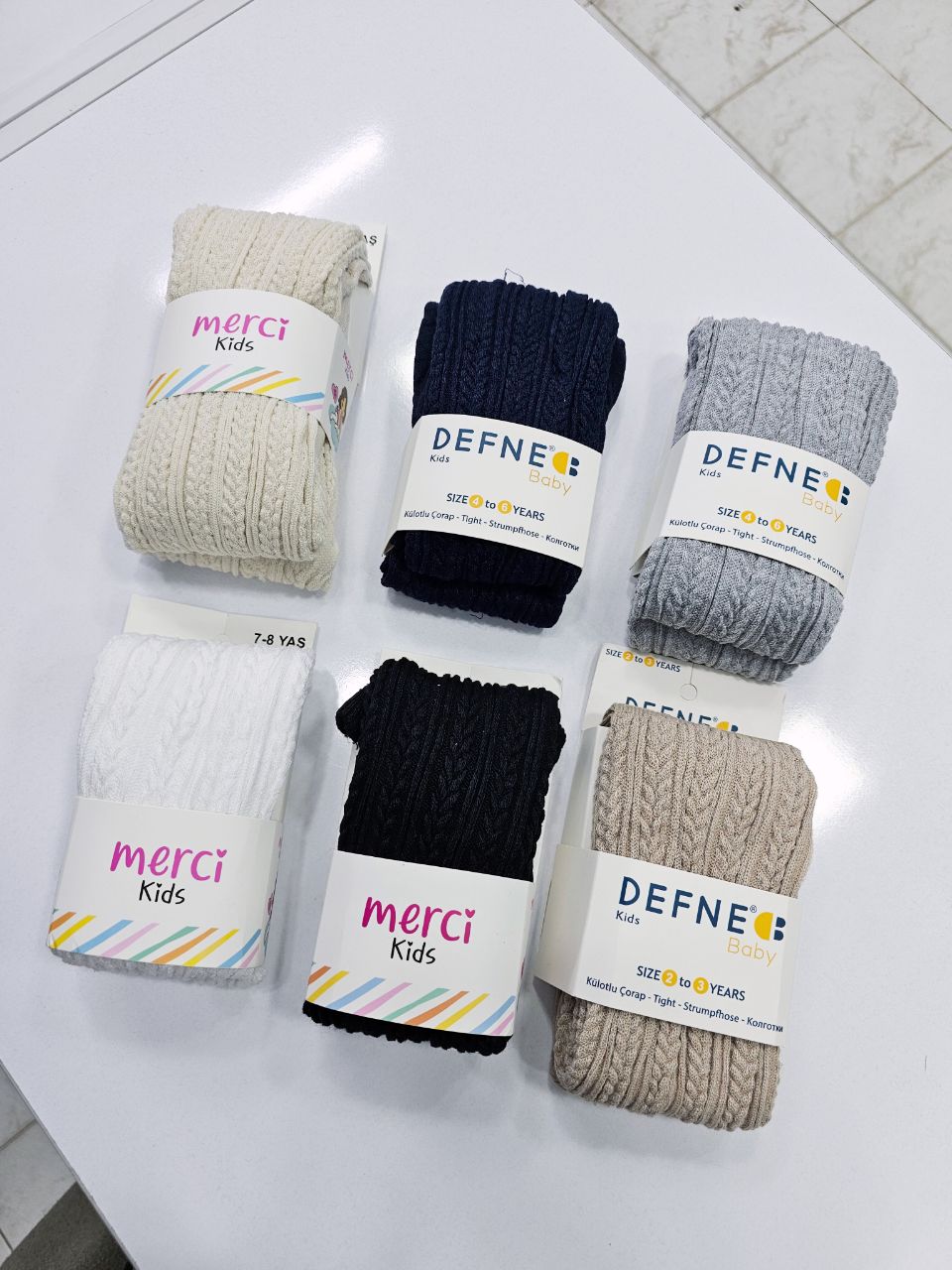 جوراب شلواری گندمی