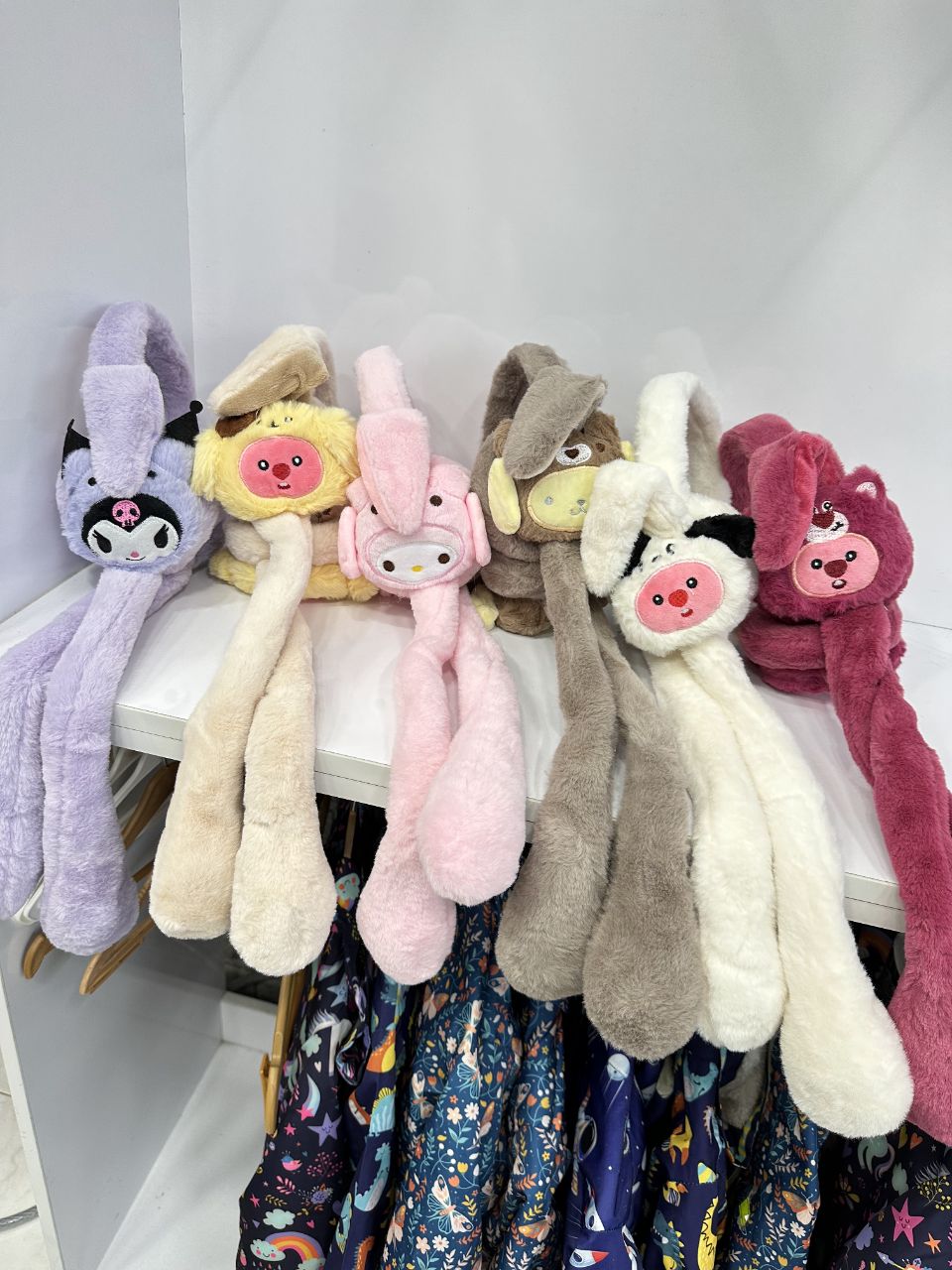 گوشگیر شکلکی