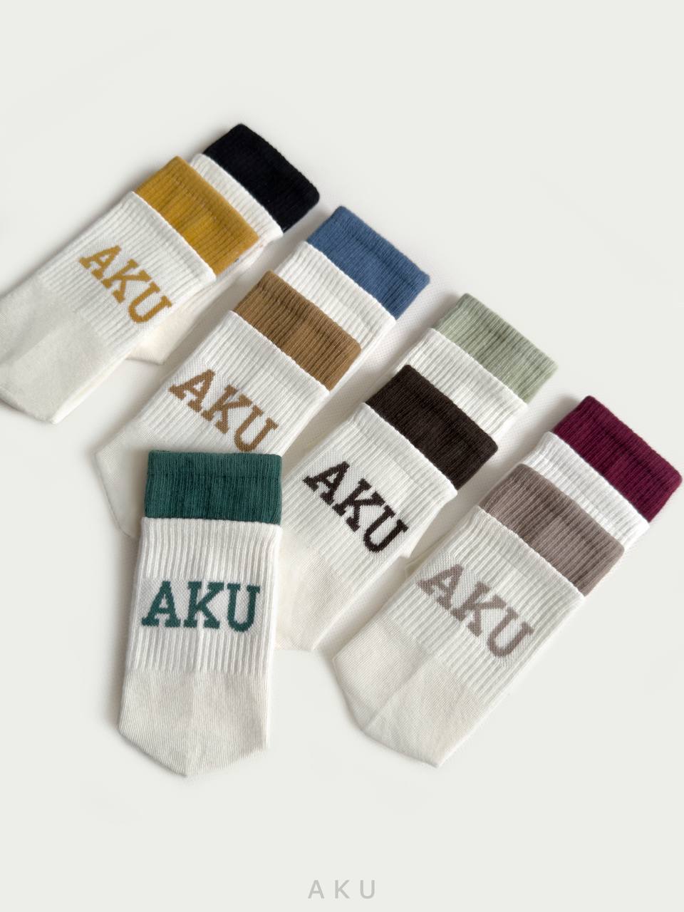 جوراب ساق بلند آکو